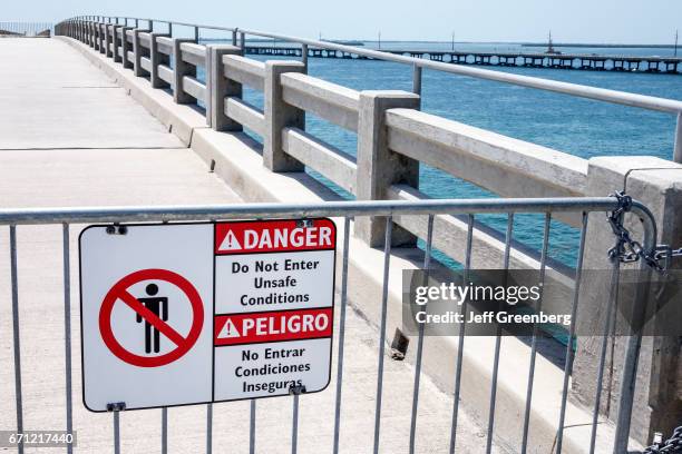 Do not enter unsafe sign on Old Bridge at Bahia Honda State Park.