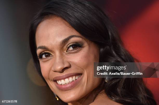 Actress Rosario Dawson arrives at the premiere of Warner Bros. Pictures' 'Unforgettable' at TCL Chinese Theatre on April 18, 2017 in Hollywood,...