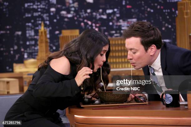 217 photos et images haute résolution de Salma Hayek Jimmy Fallon