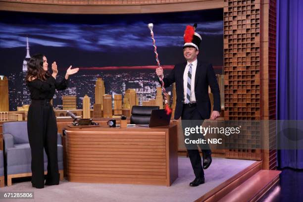 217 photos et images haute résolution de Salma Hayek Jimmy Fallon