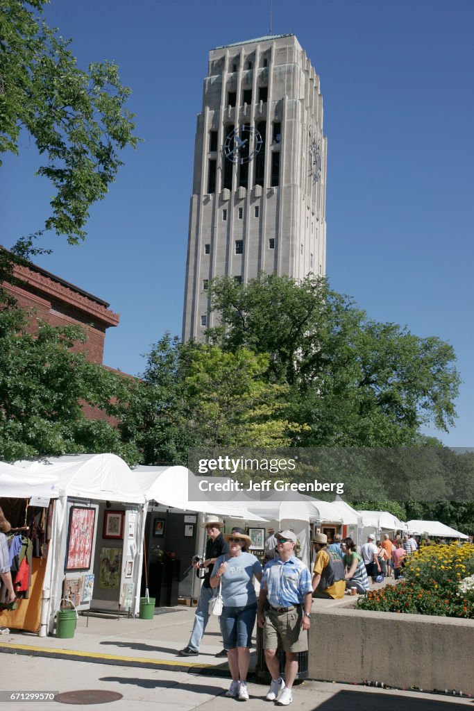 Exhibitors tents at Art Fairs.