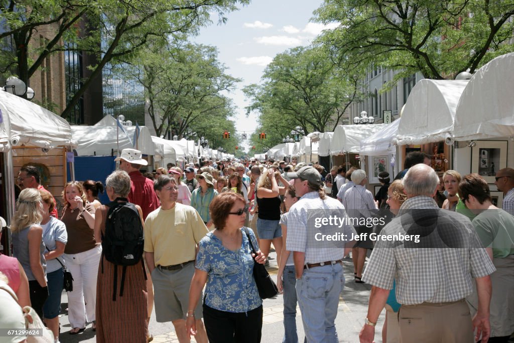 Exhibitors tents at Art Fairs.