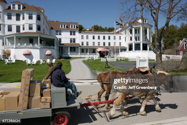 Delivery wagon outside Island House.