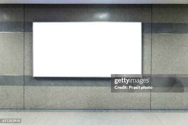 billboard banner signal mock up display in subway train station. - poster subway stock-fotos und bilder