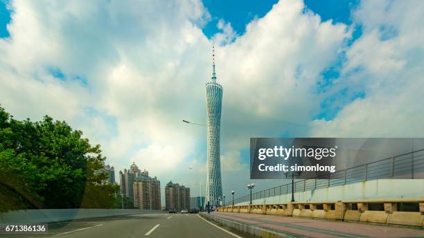 canton tower, china - canton tower imagens e fotografias de stock