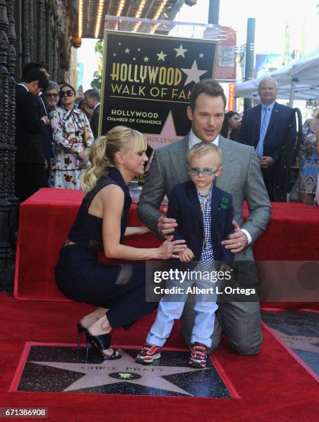 Actress/wife Anna Faris, son Jack Pratt and actor Chris Pratt at Chris Pratt's Star Ceremony on the Hollywood Walk Of Fame held on April 21, 2017 in...
