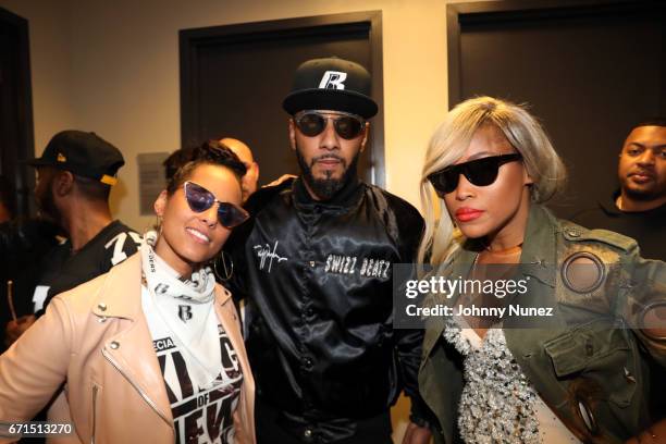 Alicia Ruff 365 Ruff Ryders Reunion Concert Stock Photos, High-Res Pictures, and ...