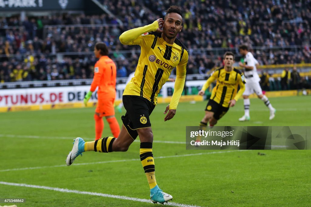 Borussia Moenchengladbach v Borussia Dortmund - Bundesliga