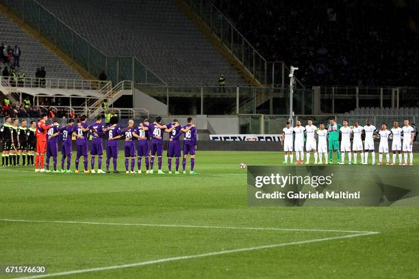 Un minuto di silenzio in memoria del ciclista Michele Scarponi during the Serie A match between ACF Fiorentina v FC Internazionale at Stadio Artemio...