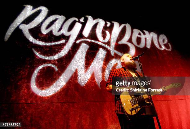 Rag'n'Bone Man performs a sold out show at Manchester Academy on April 22, 2017 in Manchester, United Kingdom.