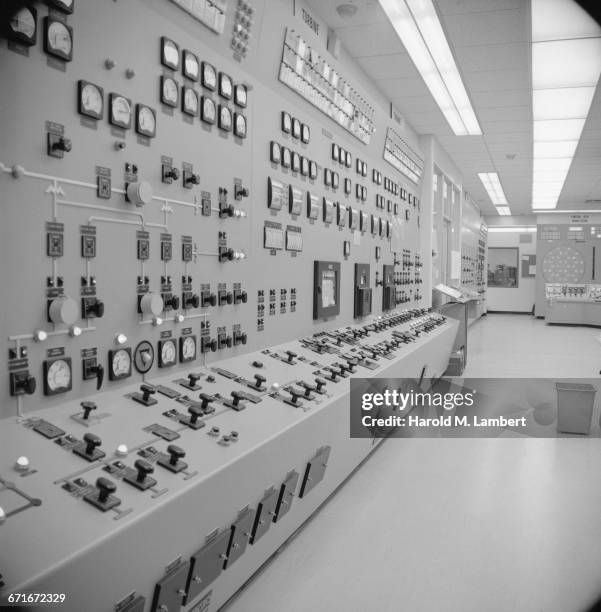 Pc 1968 175 Computer 1968 Stock Photos, High-Res Pictures, and Images - Getty ...