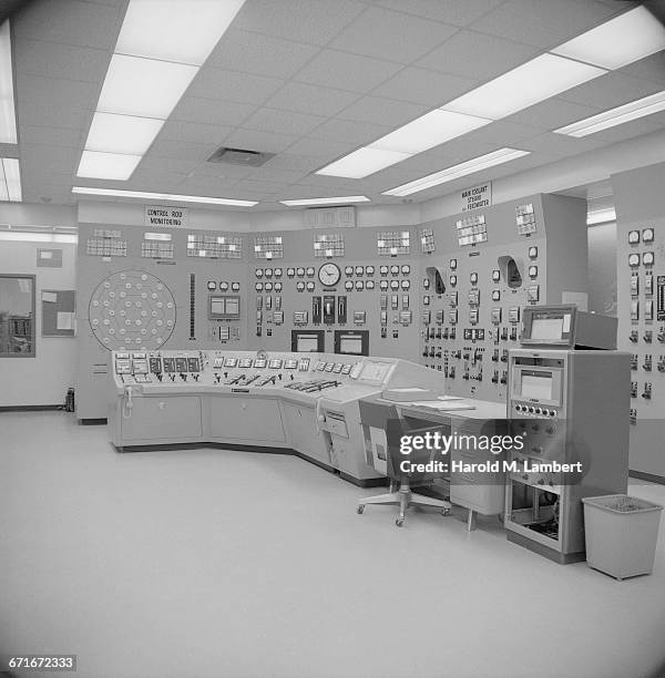 Pc 1968 175 Computer 1968 Stock Photos, High-Res Pictures, and Images - Getty ...