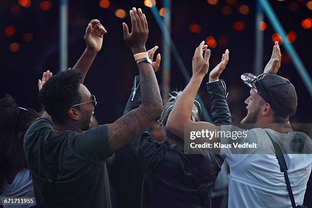 Freinds Clapping Dancers Clapping Photos and Premium High Res Pictures - Getty Images