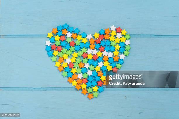 heart candy - mesa de madera bildbanksfoton och bilder