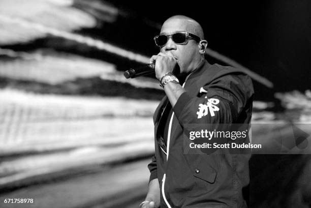 Jrie Rure Raper 2,363 Ja Rule In Concert Stock Photos, High-Res Pictures, and Images ...