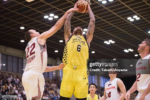 Hitachi SunRockers Tokyo-Shibuya v Toshiba Kawasaki Brave Thunders - B. League Hitachi SunRockers Tokyo-Shibuya v Toshiba Kawasaki Brave Thunders - B. League