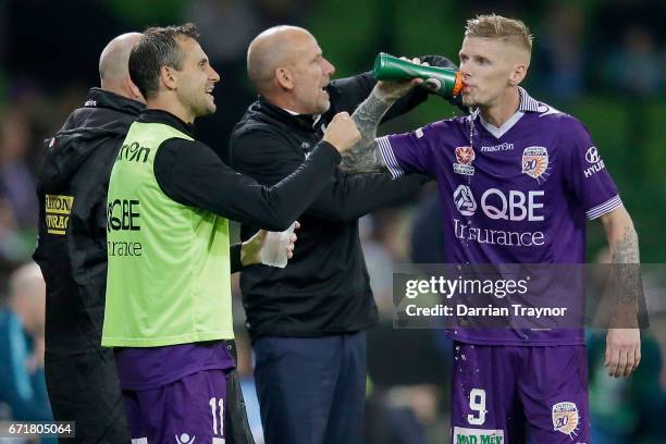 Andrew Keogh of Perth Glory takes a drink during the A-League Elimination Final match between Melbourne City FC and the Perth Glory at AAMI Park on...