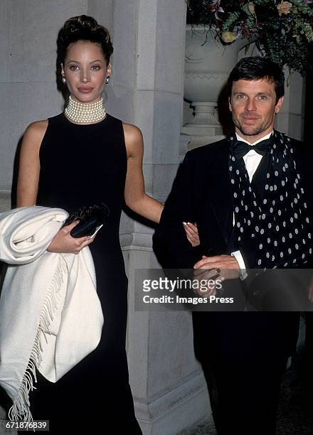 Christy Turlington and Roger Wilson attend the 1992 Metropolitan Museum of Art's Costume Institute Gala circa 1992 in New York City.