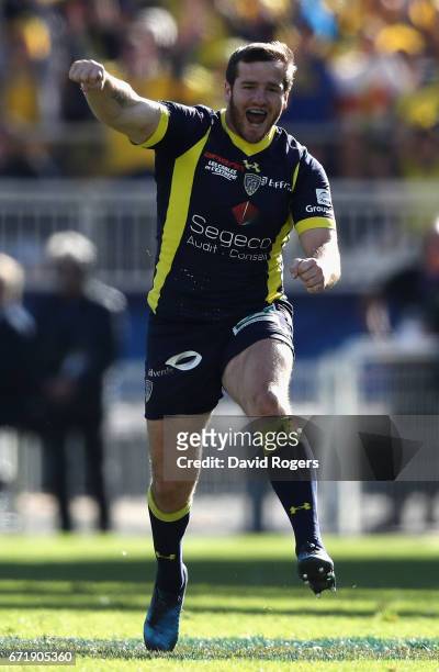 Camille Lopez of Clermont Auvergne celebrates after kicking a second drop goal during the European Rugby Champions Cup semi final match between ASM...