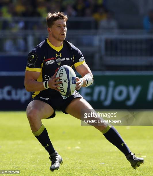 David Strettle of Clermont Auvergne runs with the ball during the European Rugby Champions Cup semi final match between ASM Clermont Auvergne and...