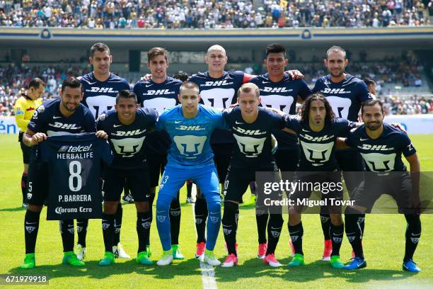 Players of Pumas pose for a photo prior the 15th round match between Pumas UNAM and Veracruz as part of the Torneo Clausura 2017 Liga MX at Olimpico...