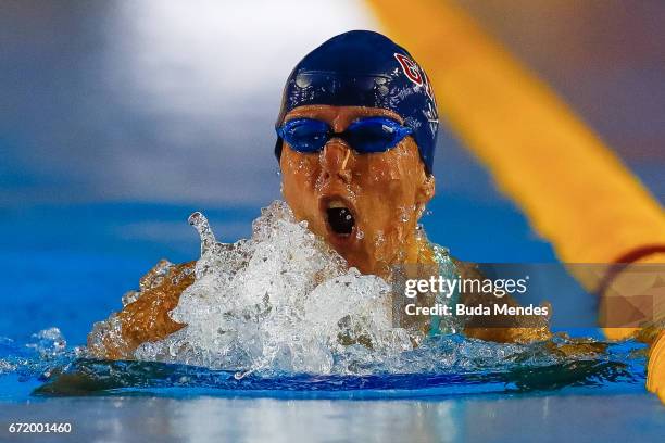 Susana Schnarndorf of Brazil competes in the Women's 200m Medley on day 03 of the 2017 Loterias Caixa Swimming Open Championship - Day 3 at Brazilian...