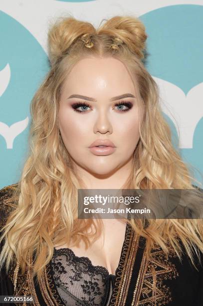 Nikkie De Jager of NikkieTutorials attends the The 9th Annual Shorty Awards at PlayStation Theater on April 23, 2017 in New York City.