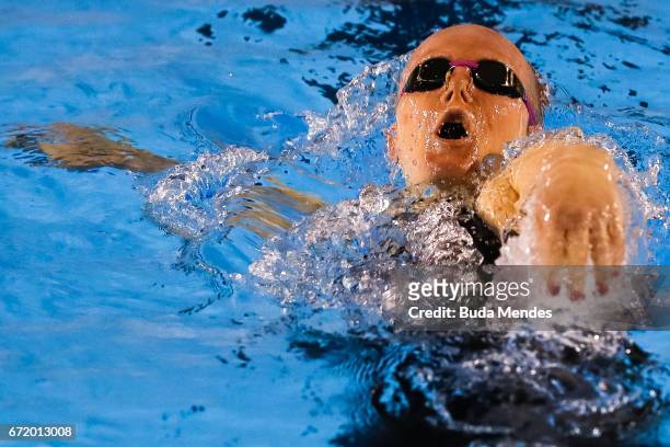 Raquel Viel of Brazil competes in the Women's 100m Backstroke Final A on day 03 of the 2017 Loterias Caixa Swimming Open Championship - Day 3 at...