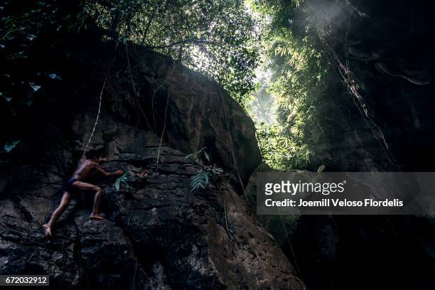 igotann cave (talisay, cebu, philippines) - joemill flordelis stock pictures, royalty-free photos & images