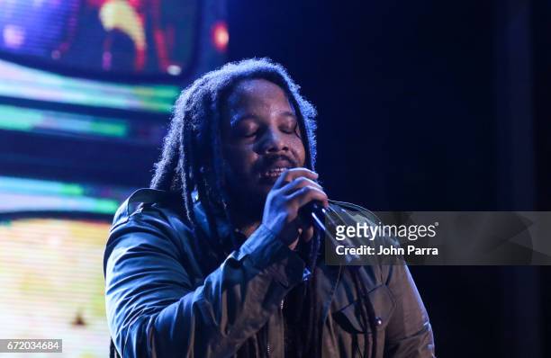 Stephen Marley perform at Kaya Fest at Bayfront Park Amphitheater on April 22, 2017 in Miami, Florida.