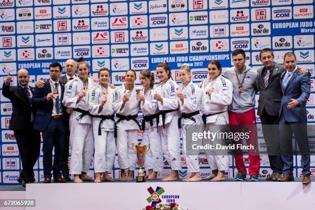 The bronze medal winning Croation women's team included: Tena Sikic; Tihea Topolovec; Hasanbegovic Marijana Miskovic; Maja Blagojevic; Barbara Matic;...