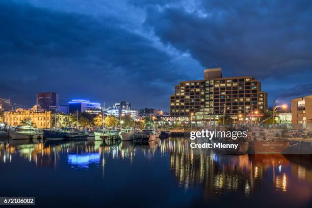 victoria dock hobart city waterfront tasmanien australien - hobart stock-fotos und bilder