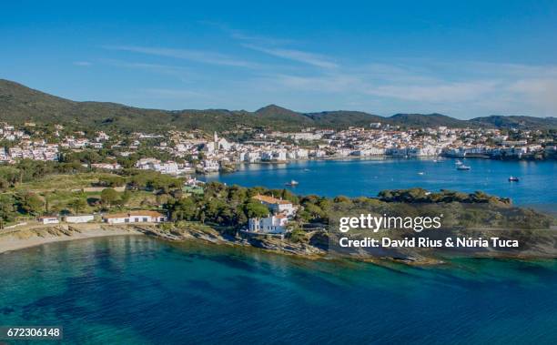 cadaqués from the air - escena no urbana stock-fotos und bilder