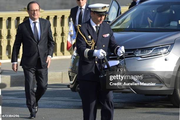 French President Francois Hollande arrives to the commemoration of the 102nd anniversary of The Armenian Genocide on April 24, 2017 in Paris, France....