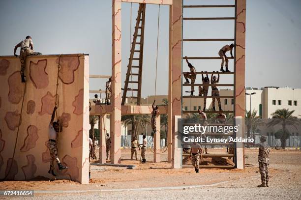 Security Forces Riyadh Saudi Arabia Special Security Forces Training Photos and Premium High ...