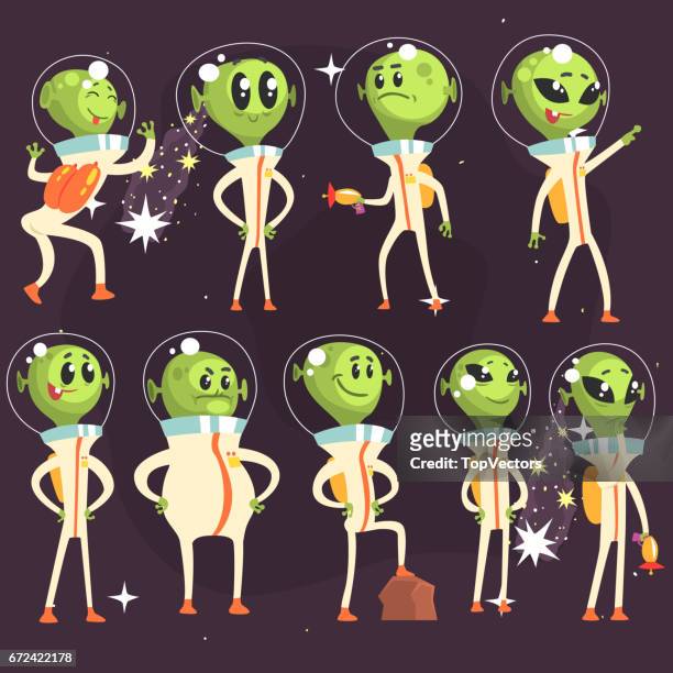Cute Aliens In Space Suits Spaceship Crew Of Little Green Men Funny Cartoon  Characters In White Outfit High-Res Vector Graphic - Getty Images