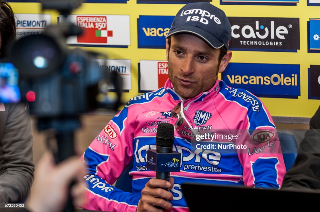 Michele Scarponi: Italian cyclist dies in training crash