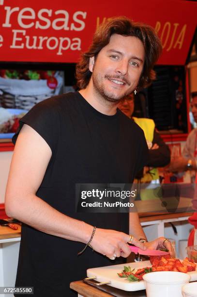 The singer Manu Carrasco attends a promotional event of the ' 'Fresas de Europa' at IFEMA Madrid. Spain April 25, 201