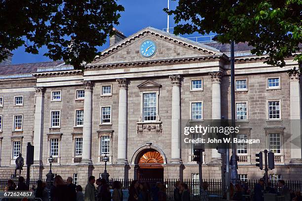 trinity college - trinity college dublin stock pictures, royalty-free photos & images