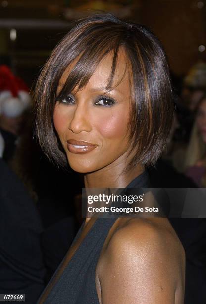 Model Iman makes an in store appearance to sign copies of her new book " I Am Iman" at Henri Bendel November 20, 2001 in New York City.