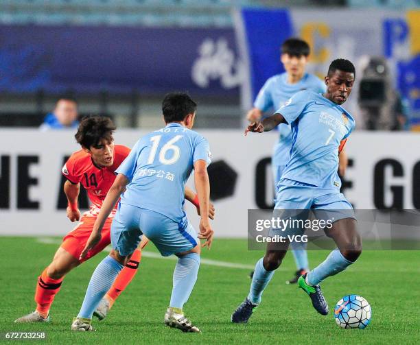 Ramires of Jiangsu Suning dribbles during 2017 AFC Champions League group match between Jiangsu Suning F.C. And Jeju United F.C. At Nanjing Olympic...