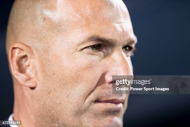 Coach Zinedine Zidane of Real Madrid prior to the La Liga match between Deportivo Leganes and Real Madrid at the Estadio Municipal Butarque on 05...