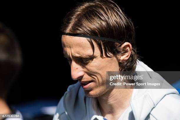 Luka Modric of Real Madrid prior to the La Liga match between Real Madrid and Atletico de Madrid at the Santiago Bernabeu Stadium on 08 April 2017 in...