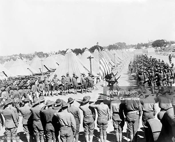 1910s WORLD WAR I TROOPS IN TRAINING CAMP IN CALIFORNIA USA