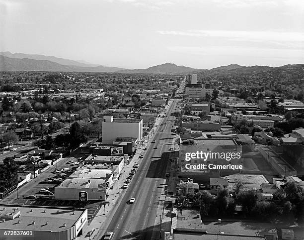 1940s VENTURA BOULEVARD VIEW EAST FROM SHERMAN OAKS CA USA TOWARDS STUDIO CITY