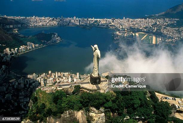 1980s STATUE OF CHRIST OF CORCOVADO ON SUGARLOAF MOUNTAIN RIO DE JANEIRO BRAZIL