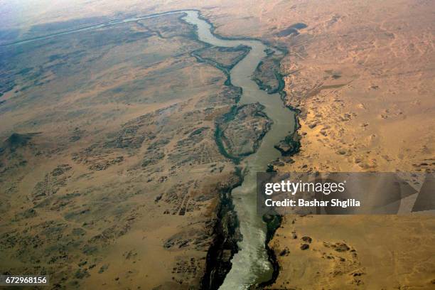 the nile river - nile river stock-fotos und bilder