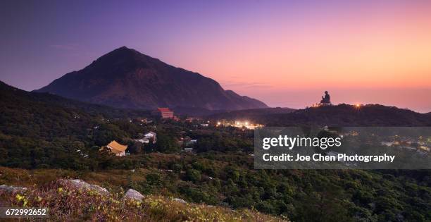 ngong ping, hong kong - lantau imagens e fotografias de stock