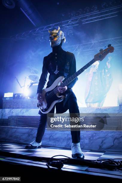 Ghost concert hi-res stock photography and images - Alamy