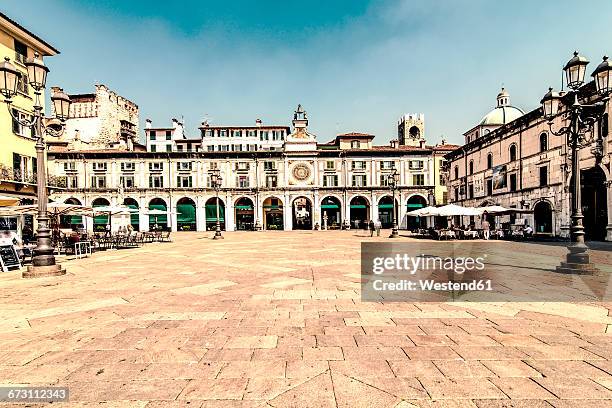 italy, brescia, view to piazza della loggia - brescia stock-fotos und bilder